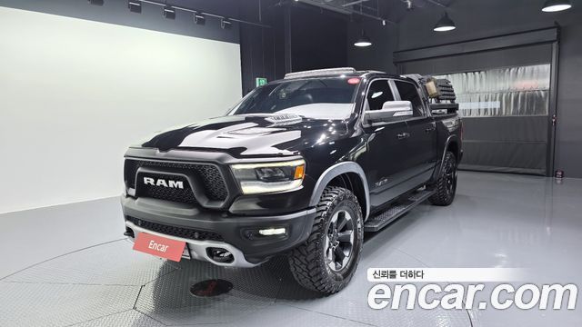 Dodge Ram Pick Up 5.7 - фото 0