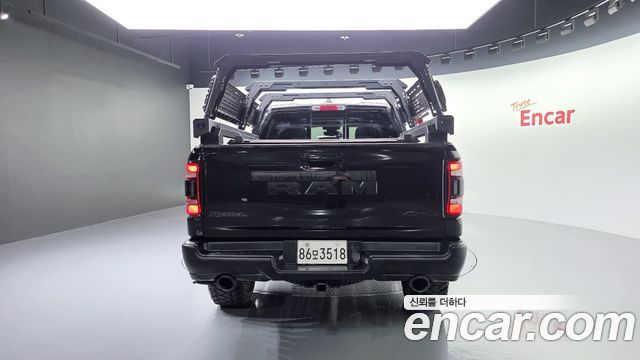 Dodge Ram Pick Up 5.7 - фото 3