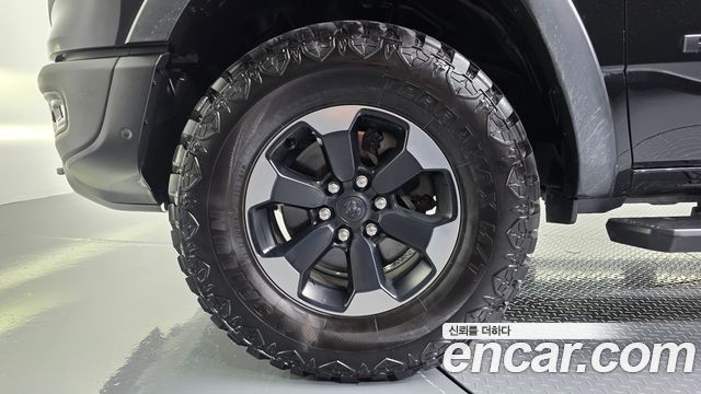 Dodge Ram Pick Up 5.7 - фото 4