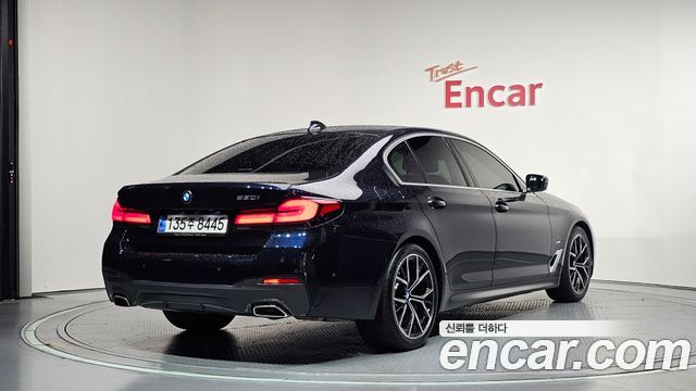BMW 5 Series G30 530i M Sport Package - фото 1