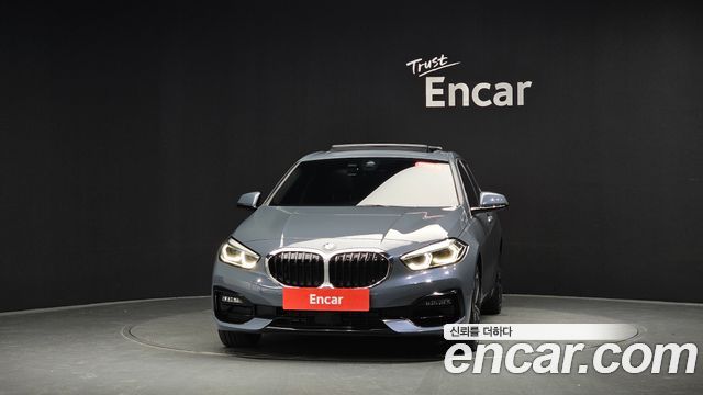 BMW 1 Series F40 120i Sports - фото 1
