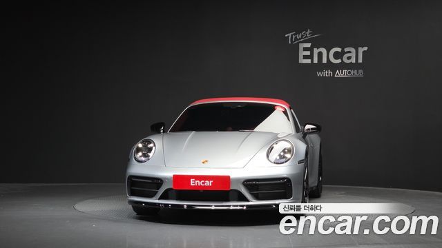 Porsche 911 Targa 4 GTS - фото 2