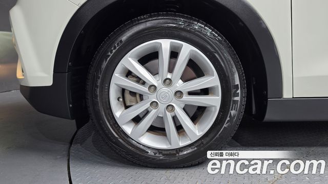 SsangYong Tivoli Armour VX 2WD - фото 4