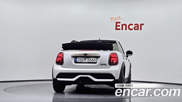 Mini Cooper Convertible S Resolute Edition 3rd Gen - фото 3