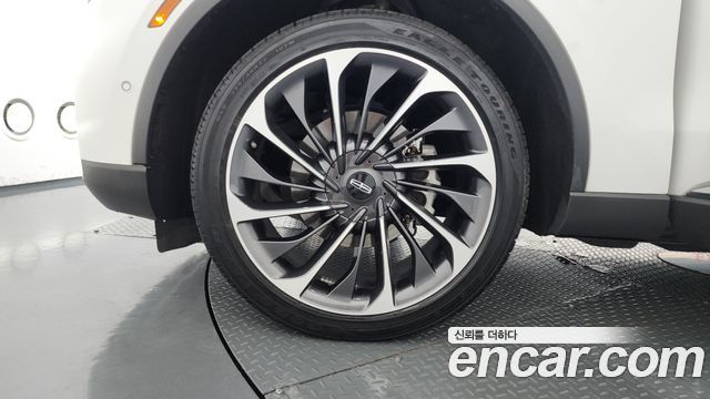 Lincoln Aviator 2-го поколения 3.0 Reserve AWD - фото 4