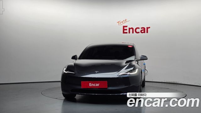 Tesla Model 3 RWD - фото 2
