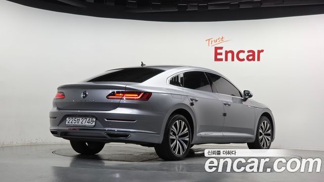 Volkswagen Arteon 2.0 TDI Premium - фото 1