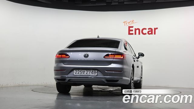 Volkswagen Arteon 2.0 TDI Premium - фото 3