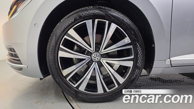 Volkswagen Arteon 2.0 TDI Premium - фото 4