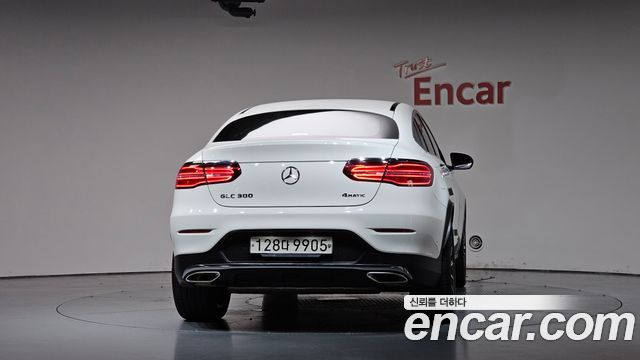 Mercedes-Benz GLC-Class X253 GLC300 4MATIC AMG Line Coupe - фото 3