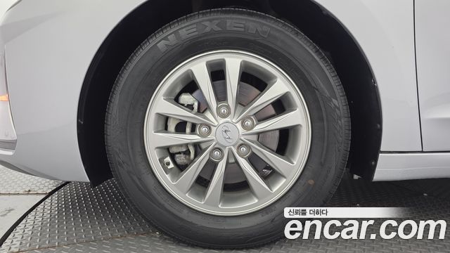 Hyundai Avante New AD 1.6 Smart - фото 4