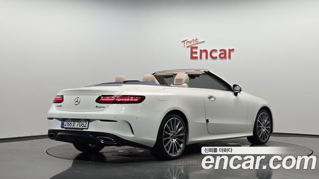 Mercedes-Benz E-Class W213 E450 4MATIC Cabriolet - фото 0