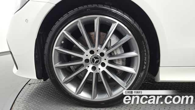 Mercedes-Benz E-Class W213 E450 4MATIC Cabriolet - фото 3