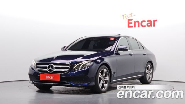 Mercedes-Benz E-Class W213 E300 Avantgarde - фото 0