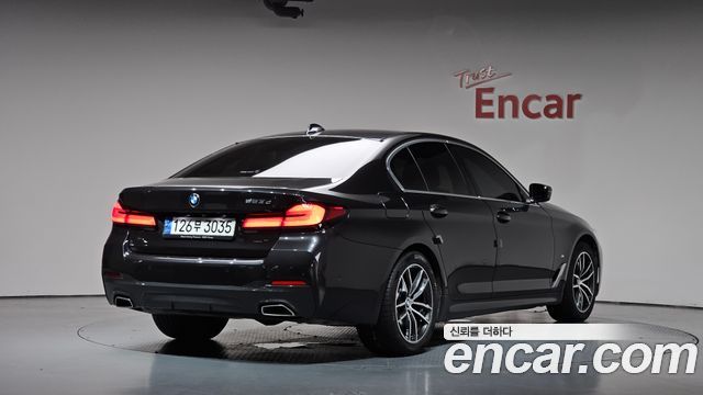 BMW 5 Series G30 523d M Sport - фото 0