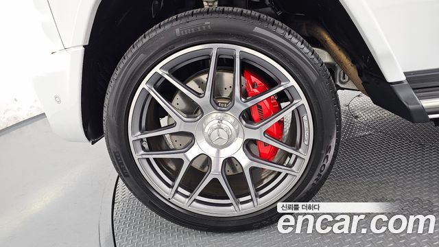 Mercedes-Benz G-Class AMG G63 - фото 4