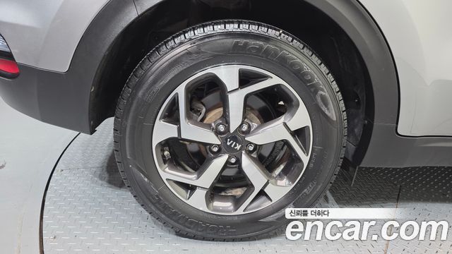 Kia Sportage The Bold Diesel 1.6 4WD Trendy - фото 4