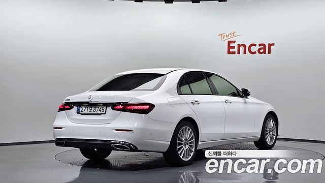 Mercedes-Benz E-Class W213 E250 Exclusive - фото 0