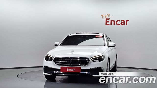 Mercedes-Benz E-Class W213 E250 Exclusive - фото 1