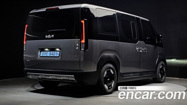 Kia PV5 Passenger 5 Seater Plus - фото 1