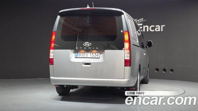Hyundai Staria Cargo 5-Seater Modern - фото 3