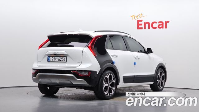 Kia Niro All New Signature - фото 1