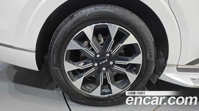 Kia Carnival 4-го поколения Diesel 7-Seater Hi-Limousine Signature - фото 4
