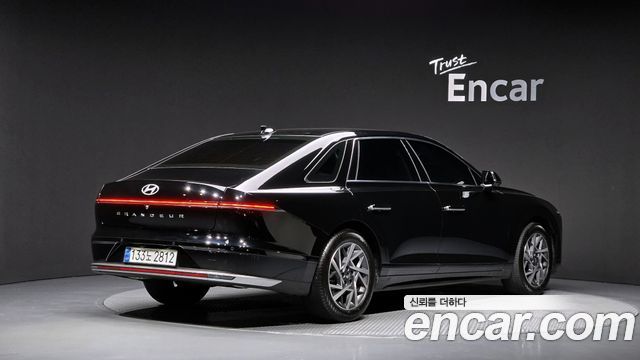 Hyundai Grandeur GN7, гибрид Exclusive - фото 1