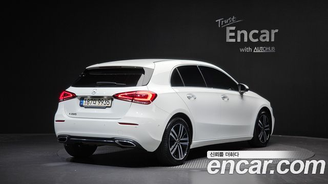 Mercedes-Benz A-Class W177 A220 Hatchback - фото 1