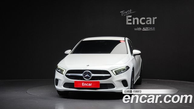 Mercedes-Benz A-Class W177 A220 Hatchback - фото 2