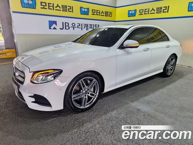 Mercedes-Benz E-Class W213 E300 AMG Line - фото 2