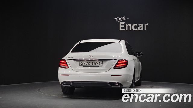 Mercedes-Benz E-Class W213 E250 Avantgarde - фото 2
