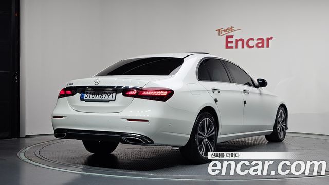 Mercedes-Benz E-Class W213 E250 Avantgarde - фото 1