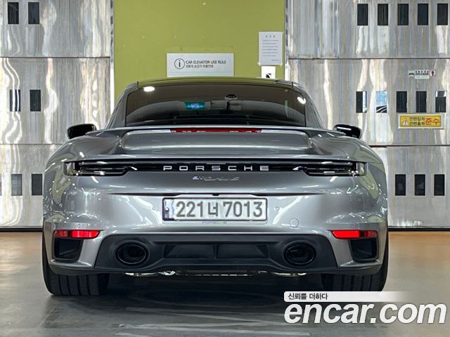 Porsche 911 Turbo S - фото 3