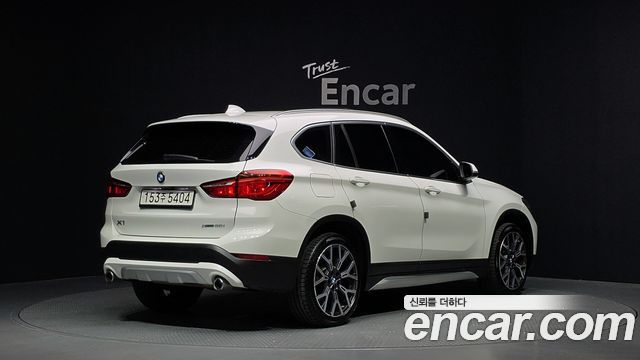 BMW X1 F48 xDrive 20i xLine - фото 1