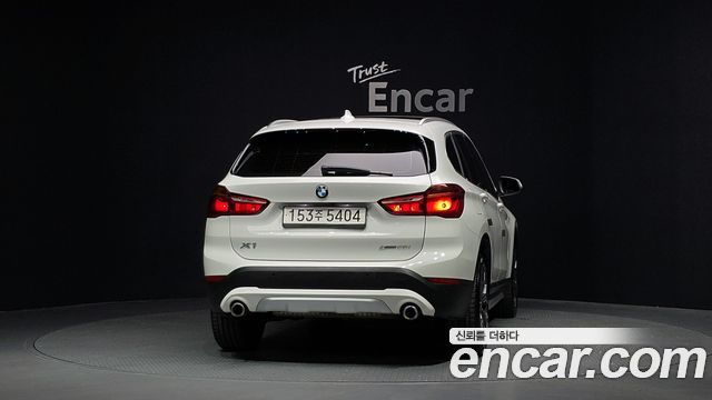 BMW X1 F48 xDrive 20i xLine - фото 3