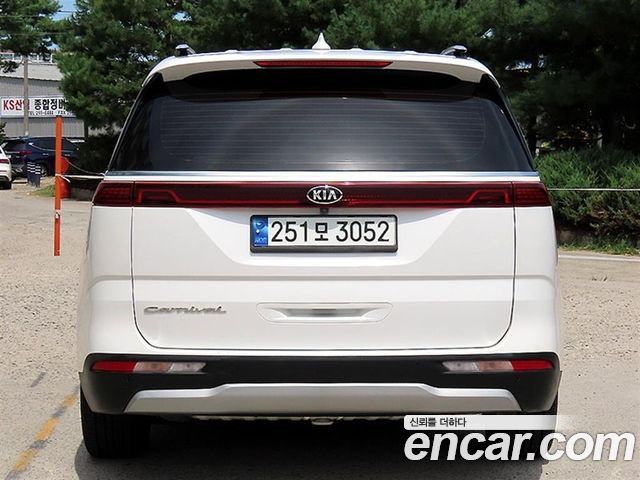 Kia Carnival 4-го поколения Diesel 9-Seater Noblesse - фото 3