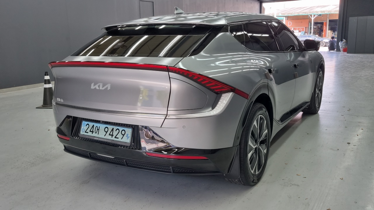 Kia EV6 Long Range 4WD Earth - фото 1