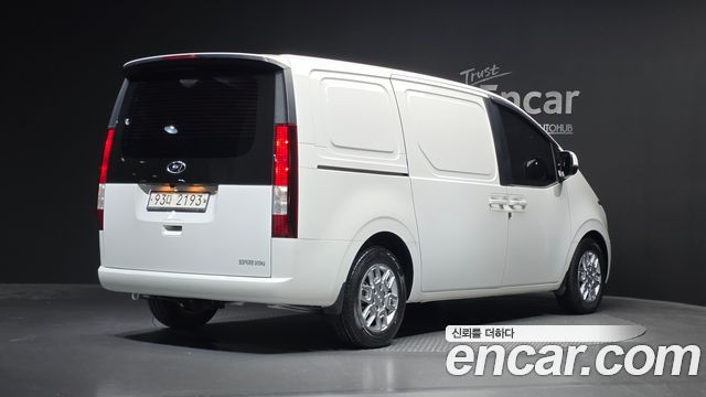 Hyundai Staria Cargo 3-Seater Modern - фото 0