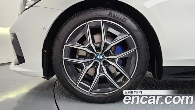 BMW 5 Series G60 523d M Sport - фото 4
