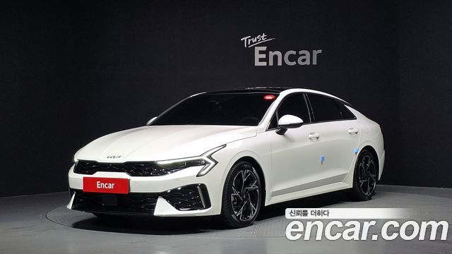 Kia K5 New 3-го поколения 2.0 Signature - фото 0