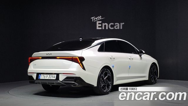 Kia K5 New 3-го поколения 2.0 Signature - фото 1