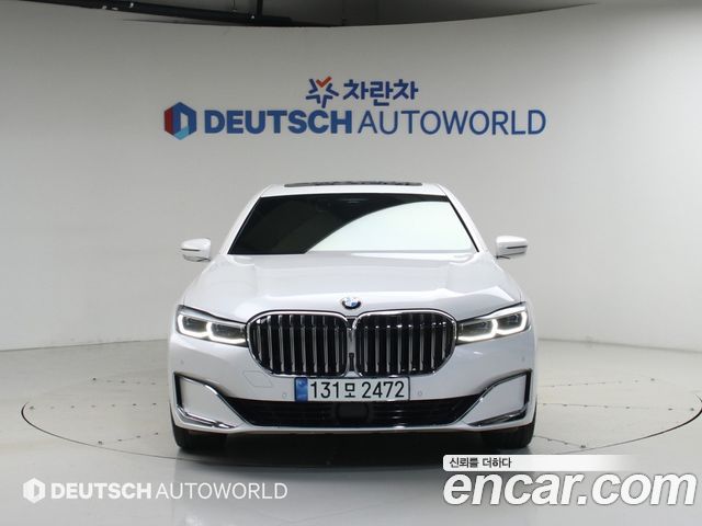 BMW 7 Series G11 740i Design Pure Excellence - фото 2