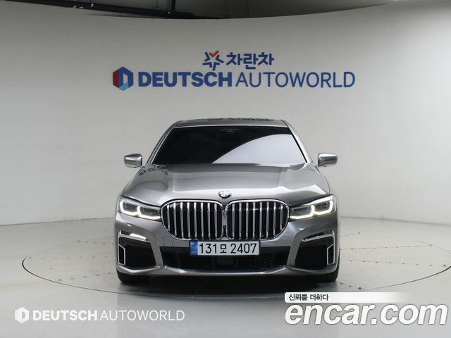 BMW 7 Series G11 740i M Sport - фото 2