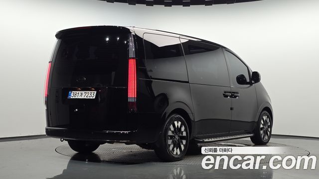 Hyundai Staria HEV 1.6 Lounge 9-Seater Inspiration - фото 0