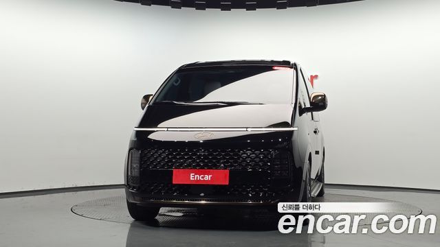 Hyundai Staria HEV 1.6 Lounge 9-Seater Inspiration - фото 1