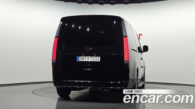 Hyundai Staria HEV 1.6 Lounge 9-Seater Inspiration - фото 2
