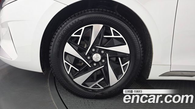 Hyundai Grandeur New IG, гибрид Le Blanc - фото 4