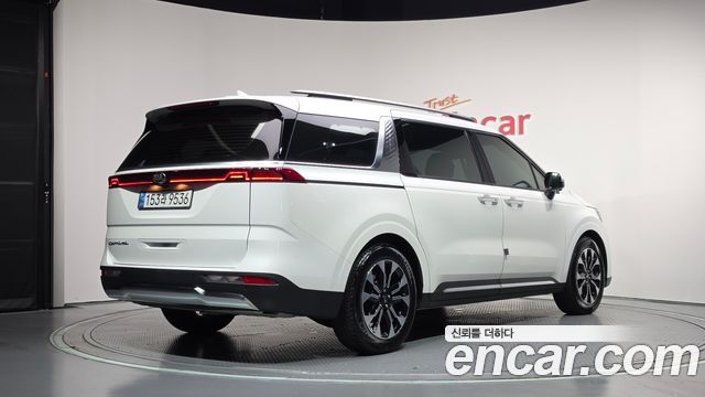 Kia Carnival 4-го поколения Diesel 9-Seater Signature - фото 1