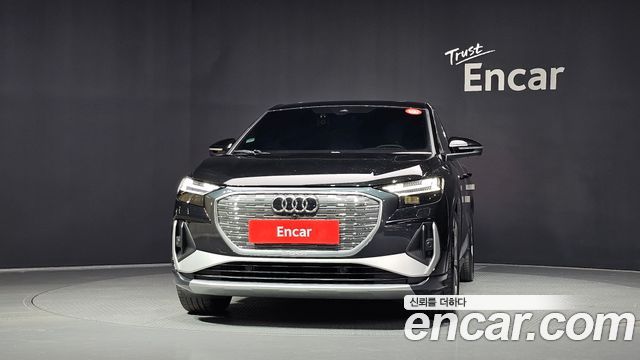 Audi Q4 e-Tron F4 40 Premium Sportback - фото 2
